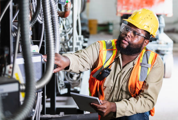 Best Emergency Electrical Repair  in Allouez, WI